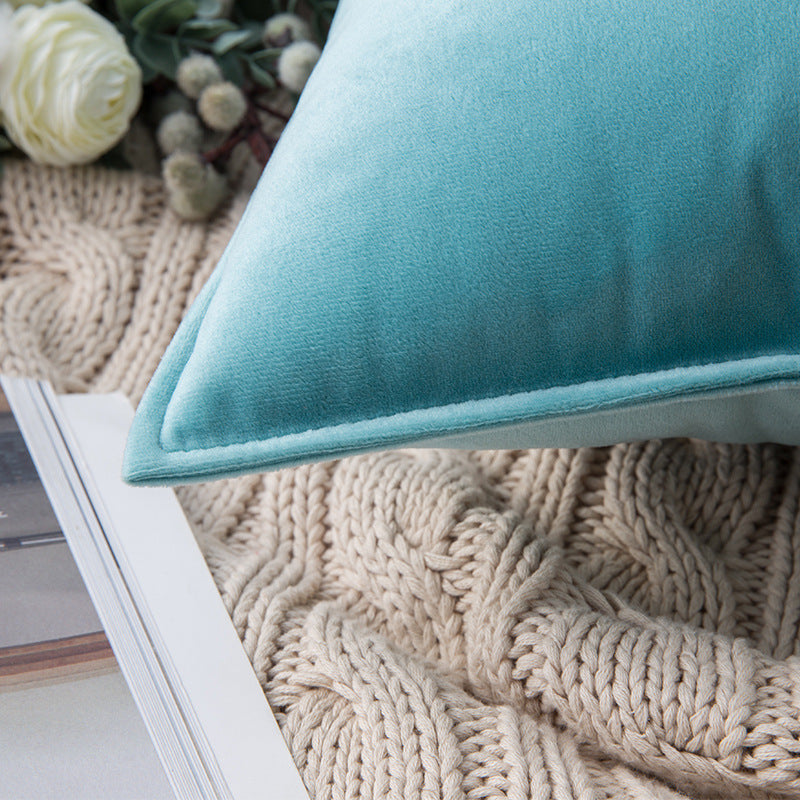 Covered velvet pillow cover