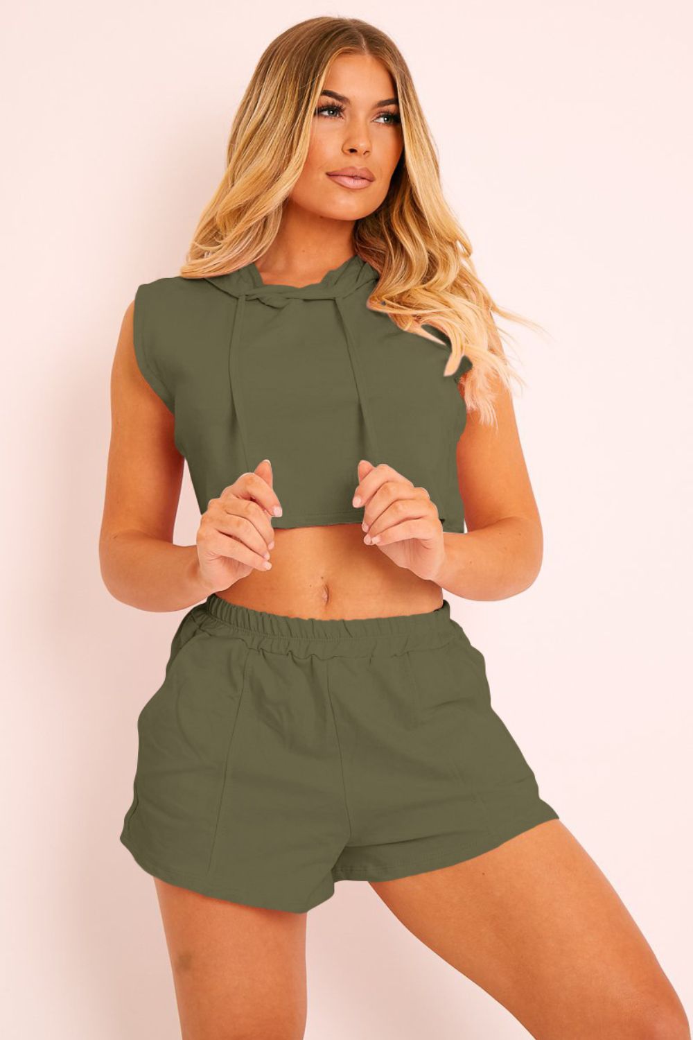 Riviera army green two-piece hooded shorts set for casual resort wear