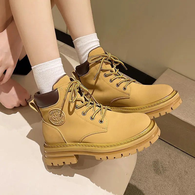 Women's Laced Trappers Yellow Boots 2023 New Autumn Single Boot Retro Thick Sole Short Boot Shoe Trend