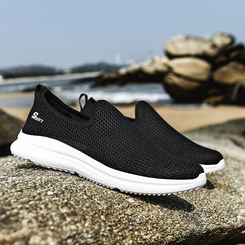 Unisex Men and Women Casual Shoes Summer Breathable Lightweight Sneakers Soft Soled Slip-On Loafers