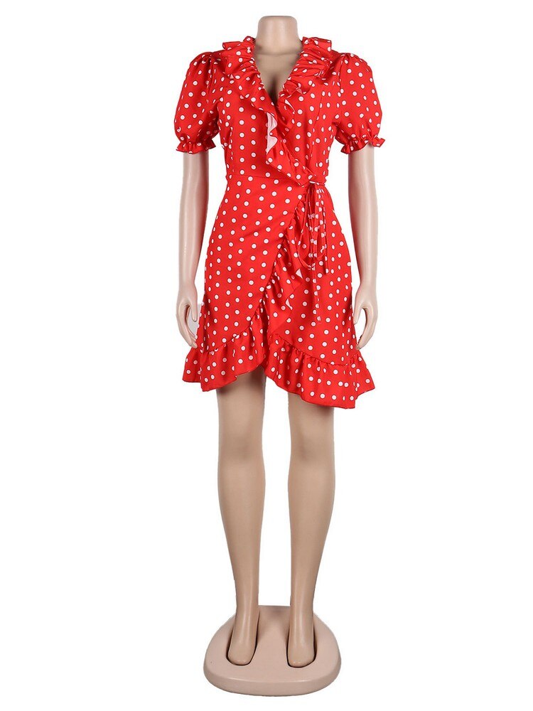 Short dress has a retro polka dot print, petite girls V-collar, short sleeves, luxury waist-shaping. Its waistline is empire, style is vintage, and the sleeve length is full.