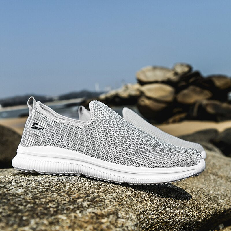 Unisex Men and Women Casual Shoes Summer Breathable Lightweight Sneakers Soft Soled Slip-On Loafers