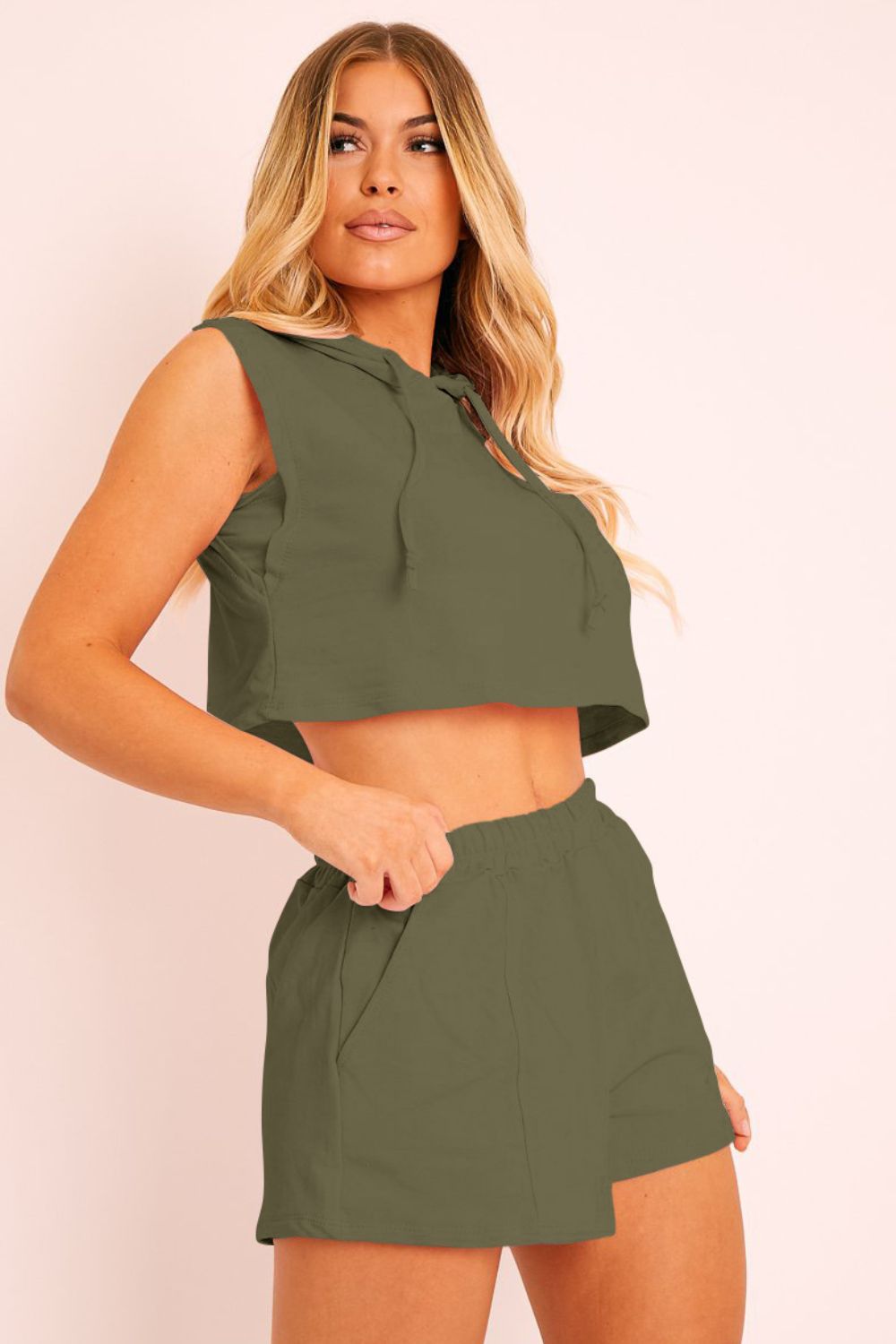 Riviera army green two-piece hooded shorts set for casual resort wear