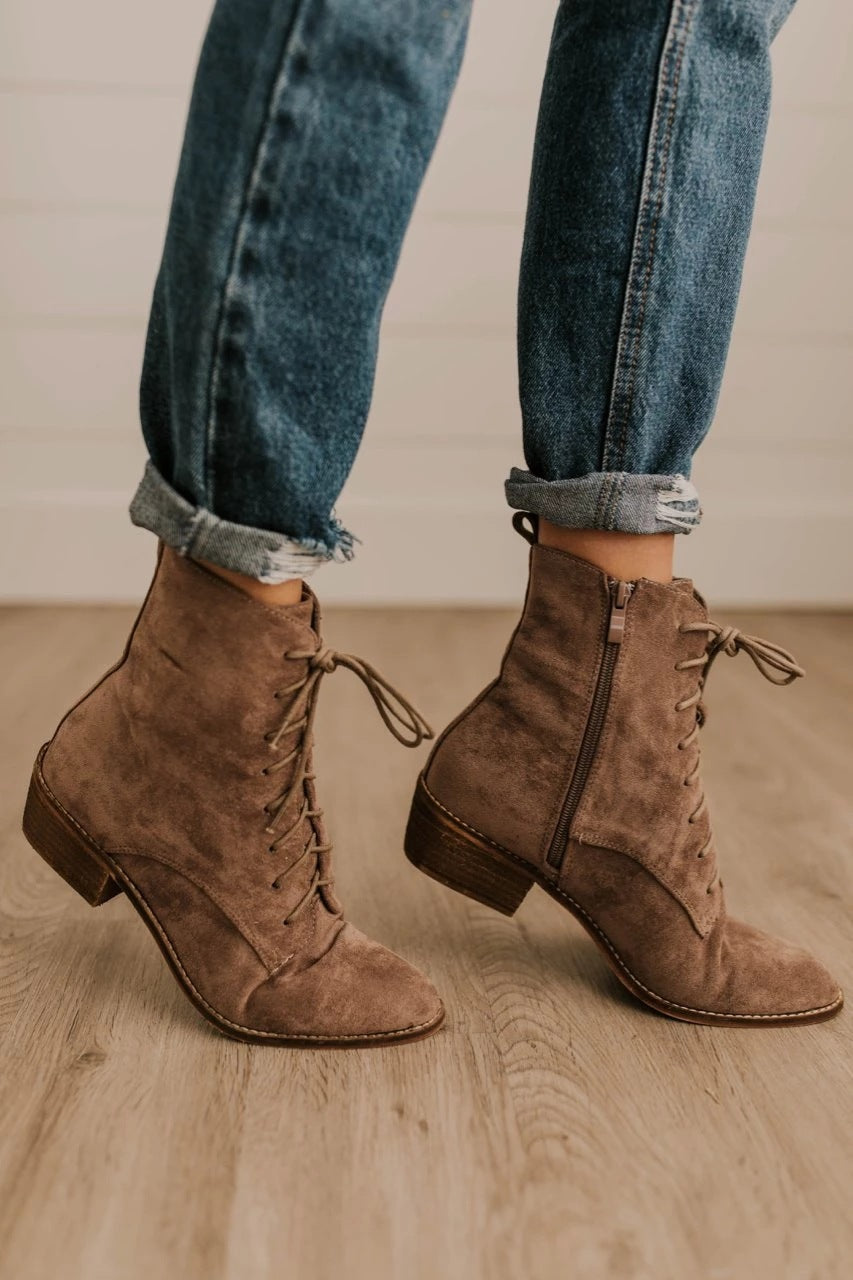 New Casual Low Square Heel Female Boots Low Martin Boots Autumn And Winter